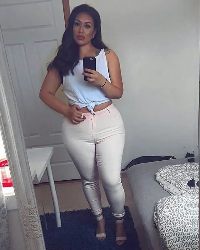 Mounia, 27 ans, rencontre sexe à Gignac-la-Nerthe