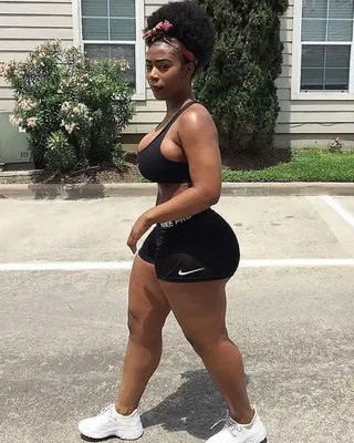 Rebecca, 34 ans, rencontre sexe à Saint-Étienne